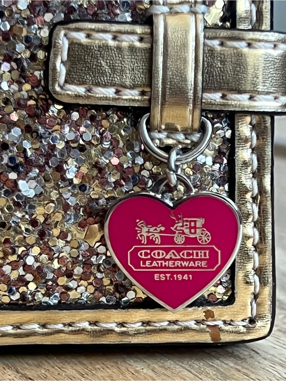 Vintage Coach Gold Glitter Mini Frame Keychain with Pink Heart Charm Y2K - Picture 6 of 12